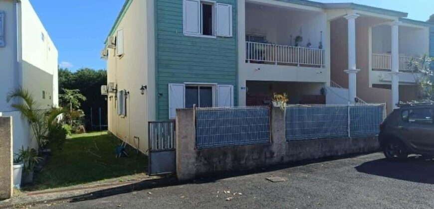 À vendre appartement de 88 m² avec jardin privatif de 200 m² à La Ravine des Cabris Réunion