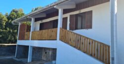 À vendre villa T5 meublée d’environ 103 m2 située dans le secteur calme de Bras Creux Réunion