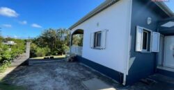 À louer une charmante villa meublée de type F4 de 132 m2 située à Bassin Plat Saint Pierre Réunion