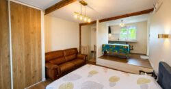 À vendre une superbe villa familiale T4 avec studio indépendant sur un terrain de 421 m2 située à Plateau Caillou Réunion
