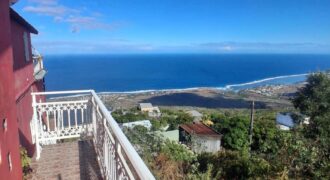 À louer un appartement de 65m2 avec vue imprenable sur mer à Trois Bassins Réunion