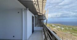 À louer un appartement T4 neuf offrant vue mer et montagne à Saint Leu Réunion
