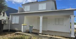 À vendre  une grande villa R+1 de 120 m² sur terrain de 400 m² à Mille Roches Saint-André Réunion