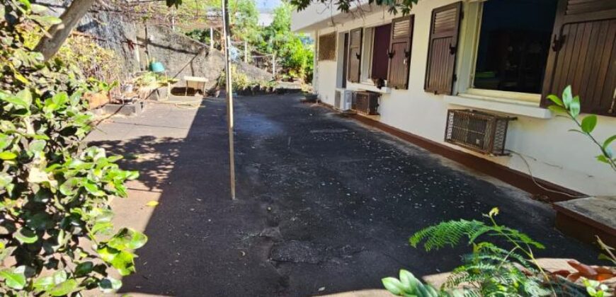 En vente une spacieuse villa de 111.6m2 sur un terrain de 570m2 à Saint Denis Réunion