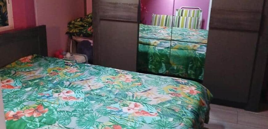 À vendre une villa en duplex d’environ 153 m2 sur un terrain clôturé de 175 m2 située à Saint Pierre Réunion