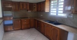 En vente une grande maison sur un terrain de 634m2 à Saint Gilles Les Hauts, Réunion