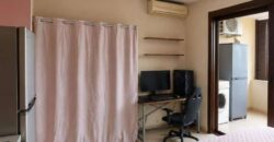 À vendre un studio de 21 m² vendu loué avec parking et terrasse à Montgaillard Réunion