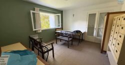 À vendre une grande propriété d’environ 400 m2 sur un terrain de 2830 m2 située aux Avirons
