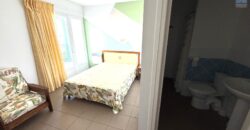 À vendre une grande propriété d’environ 400 m2 sur un terrain de 2830 m2 située aux Avirons
