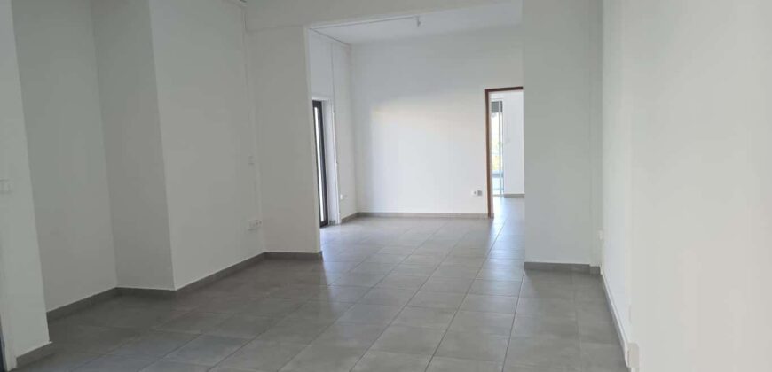 À louer un local commercial de 45m2 en plein centre ville de Saint André Réunion