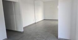 À louer un local commercial de 45m2 en plein centre ville de Saint André Réunion