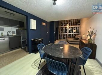 À louer un charmant appartement meublé de 52.23m2 dans une résidence à Sainte Clotilde Réunion