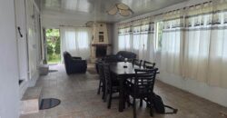 Location d’une villa F4 meublée de plain-pied avec cour clôturée à La Plaine-des-Palmistes Réunion