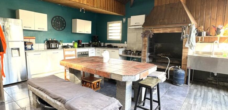 À vendre une agréable villa rénovée avec fort potentiel locatif à Cambuston Saint-André Réunion