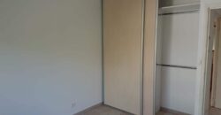 À vendre un appartement de type F2 située dans une résidence sécurisée avec piscine dans le secteur recherché des 400 au Tampon Réunion
