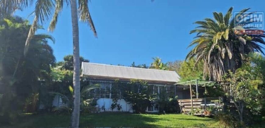 À vendre une agréable maison familiale avec vue mer au calme à La Montagne Réunion