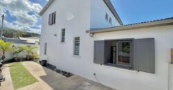 En vente une superbe villa T5 récente avec piscine au cœur d’un quartier prisé de La Rivière Saint-Louis Réunion