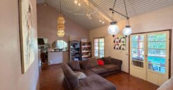 À vendre une villa F5 de 152 m2 avec piscine sur un vaste terrain de 1467 m2 située à Saint Paul