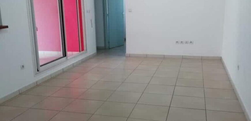 À louer appartement T2 de 53.06 m2 habitable situé dans une résidence calme et sécurisée à Saint Joseph Réunion
