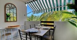 À vendre un lumineux studio meublé et équipé de 30m2 avec parking à Boucan Canot Réunion
