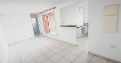 À vendre un agréable appartement T2 situé dans une résidence sécurisée à Saint Joseph