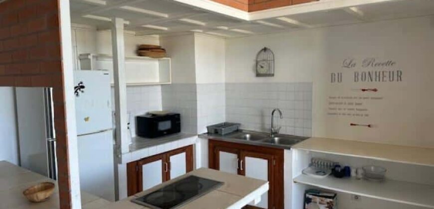 À louer un superbe appartement T2 meublé de 49 m2 situé en plein coeur de Saint Pierre, Réunion