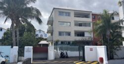 En vente un appartement T2 rénové dans une résidence sécurisée au centre ville de Saint-Leu Réunion