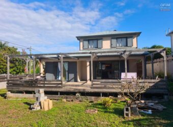 À vendre une magnifique villa contemporaine T4 de 110 m2 sur un terrain piscinable de 673 m2 située à La Rivière Saint Louis Réunion