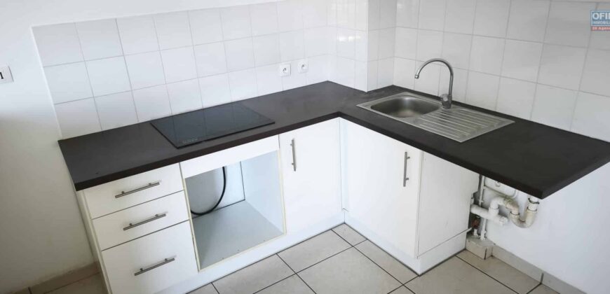 À vendre studio climatisé de 34.97 m2 avec vue mer situé dans une résidence sécurisée et calme à Saint Joseph Réunion