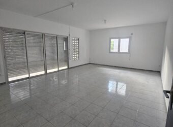 À louer Bas de maison 95 m² avec terrasse au centre ville de Sainte-Marie Réunion