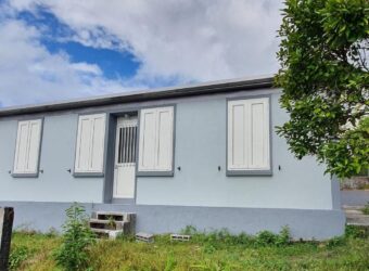 À louer une grande villa T5 DE 75.50M2  proche des écoles à Cambourg Sainte-Anne Réunion