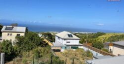 À louer une superbe villa T4 d’environ 106 m2 située à Mont-Vert-les-Hauts, sur les hauteurs de Saint-Pierre Réunion