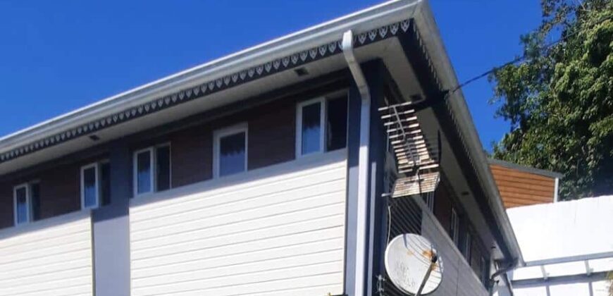 À vendre un immeuble de 6 appartements à Sainte-Suzanne Réunion