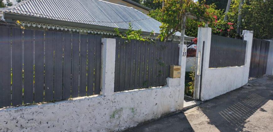Vente d’une charmante maison créole T4 d’environ 110 m2 sur un terrain de 293 m2 située au cœur du Ouaki à La Rivière Saint-Louis Réunion