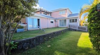 À louer une belle et grande villa T7 meublée d’environ  211 m2 située au Tampon secteur Trois Mares Réunion