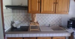Location d’un appartement F2 en duplex proche plage et commerces à La Saline les bains Réunion
