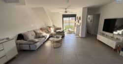 À vendre une superbe villa récente T4 de 95 m2 sur un terrain de 333m2 située dans un quartier de Bois de Nèfles à Saint Louis