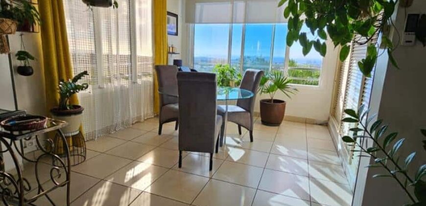 En vente un charmant appartement T4 avec vue panoramique à La Possession Réunion