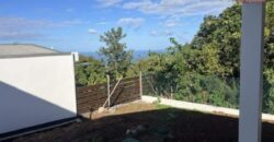 À louer villa type F4 neuve de 80 m2 située dans une petite impasse calme à la Ravine Sèche aux Avirons Réunion