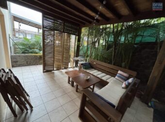 À louer un appartement T2 meublé et rénové avec jardin et varangue à La Montagne Réunion