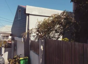 À vendre une villa T4 en duplex d’environ 130 m2 située à Saint Pierre Réunion