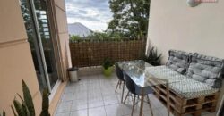 Location d’un appartement T3 duplex meublé avec 2 varangues et parkings à La Montagne Réunion