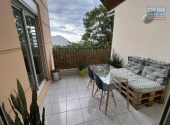 Location d’un appartement T3 duplex meublé avec 2 varangues et parkings à La Montagne Réunion