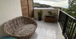 Location d’un appartement T3 duplex meublé avec 2 varangues et parkings à La Montagne Réunion