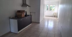 À louer un appartement F2 de 42,87 m² proche commerces à Saint-Gilles les Hauts Réunion