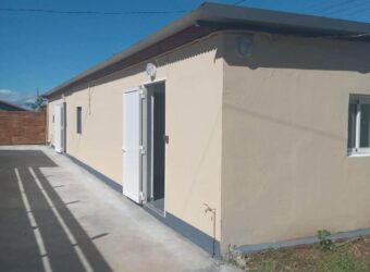À louer une villa F3 de 80.71m2 avec jardin à La Saline les Hauts Réunion.