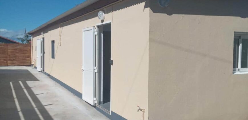 À louer une villa F3 de 80.71m2 avec jardin à La Saline les Hauts Réunion.