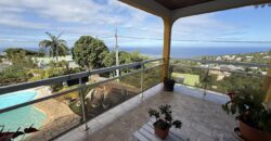 À vendre une magnifique propriété F5+ en R+1, idéalement située dans le secteur prisé de Ravine Sèche aux Avirons Réunion