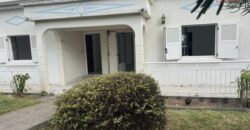 À louer une villa T5 de 118.75 m2 sur deux niveaux située proche du lycée des Avirons Réunion