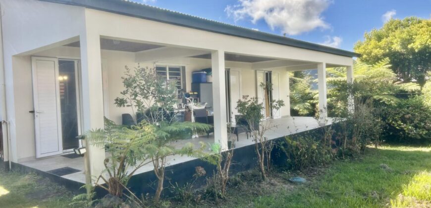 À louer une belle maison F4 avec jardin clos et grande terrasse à La Plaine-des-Palmistes Réunion